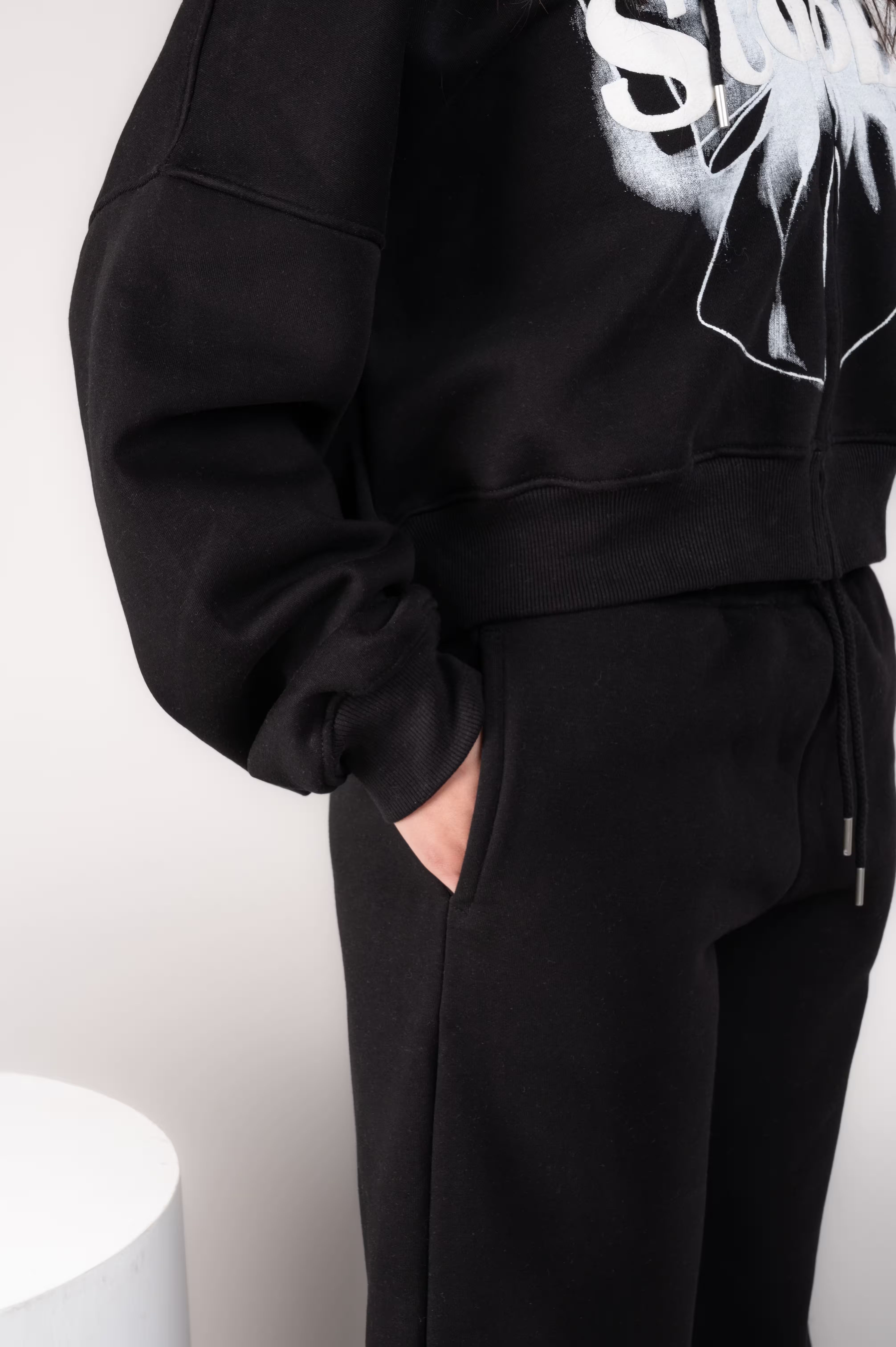 BLACK TROUSERS