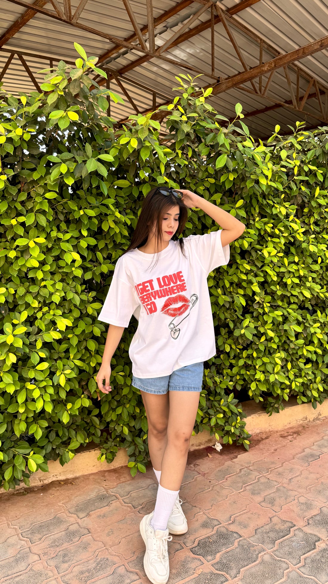 Love tee (Blink & Miss)
